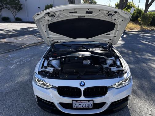 2015 BMW 328 i