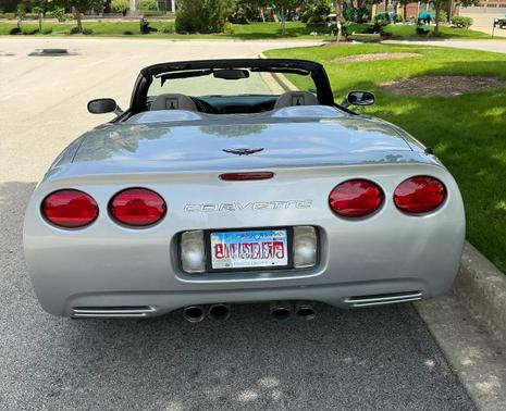 Silver 2000 Chevrolet Corvette Base