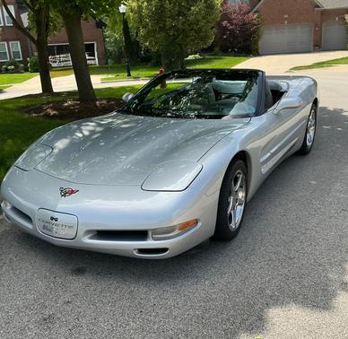 Silver 2000 Chevrolet Corvette Base