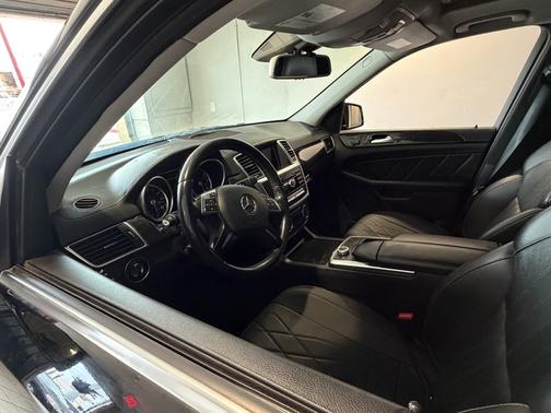 Black 2016 Mercedes-Benz GL-Class GL 450 4MATIC