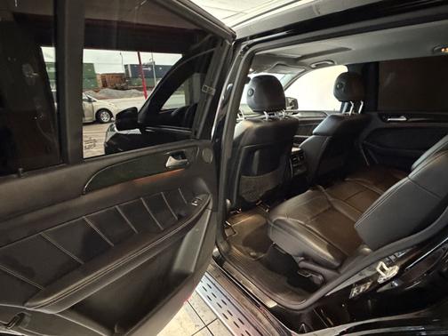 Black 2016 Mercedes-Benz GL-Class GL 450 4MATIC