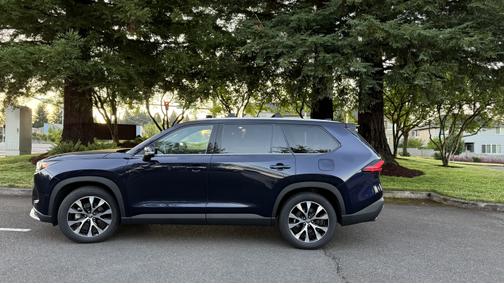 2024 Toyota Grand Highlander Hybrid Limited MAX