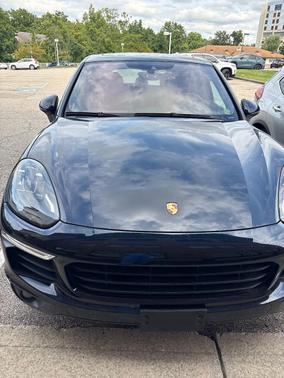 Blue 2017 Porsche Cayenne Cayenne S