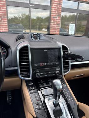 Blue 2017 Porsche Cayenne Cayenne S