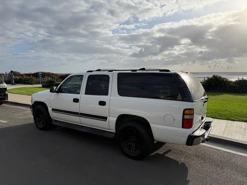 2004 Chevrolet Suburban 1500 LS