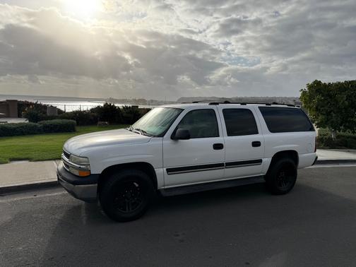 2004 Chevrolet Suburban 1500 LS