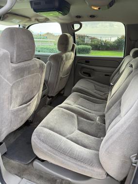 2004 Chevrolet Suburban 1500 LS