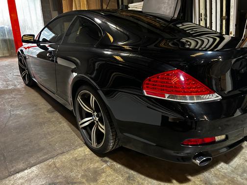 Black 2006 BMW 650 i