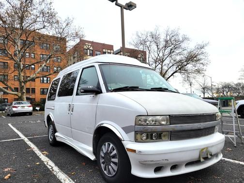 White 1998 Chevrolet Astro Base