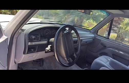 White 1994 Ford F-150 XL SuperCab