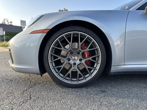 2021 Porsche 911 Carrera