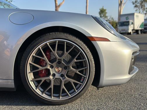 2021 Porsche 911 Carrera
