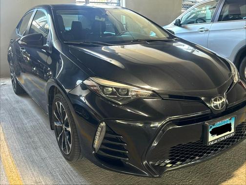 Black 2019 Toyota Corolla SE