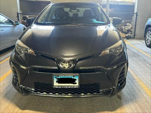 Black 2019 Toyota Corolla SE