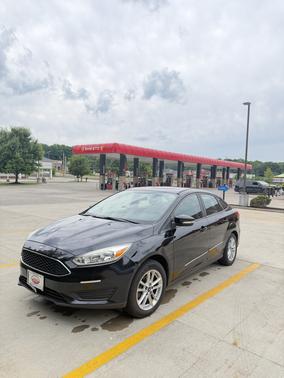 Black 2016 Ford Focus SE