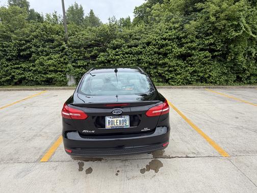 Black 2016 Ford Focus SE