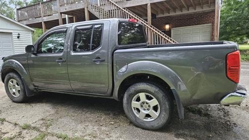 2008 Nissan Frontier SE Crew Cab