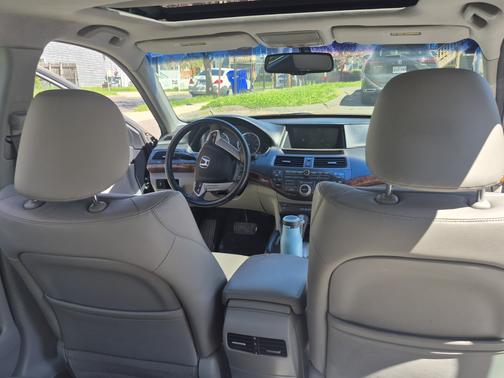 Gray 2011 Honda Accord EX-L