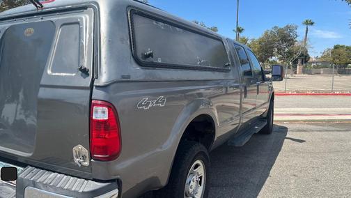 Silver 2009 Ford F-350 XLT Super Duty Crew Cab