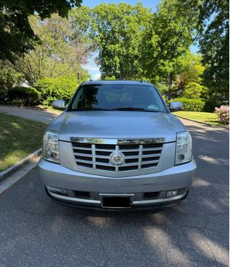 Gray 2013 Cadillac Escalade ESV Luxury