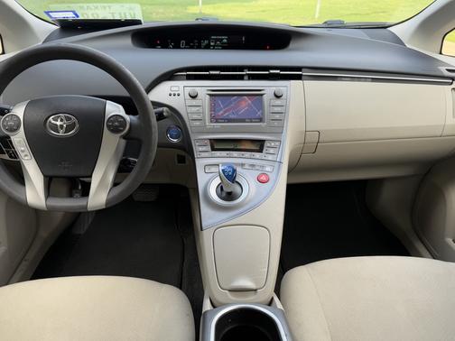 2014 Toyota Prius Three