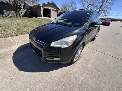 Black 2013 Ford Escape SEL