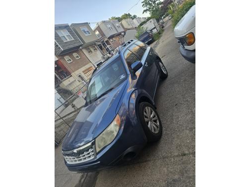 Blue 2011 Subaru Forester 2.5 X Premium