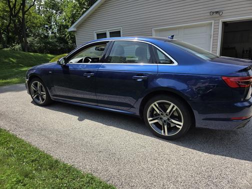 2017 Audi A4 2.0T Premium Plus