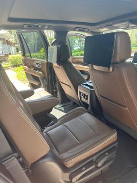 Black 2021 Chevrolet Tahoe High Country