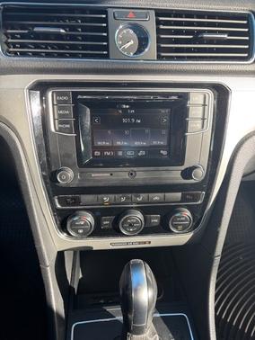 2017 Volkswagen Passat 1.8T S