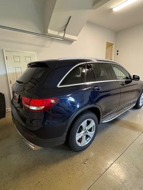 Blue 2018 Mercedes-Benz GLC 300 Base