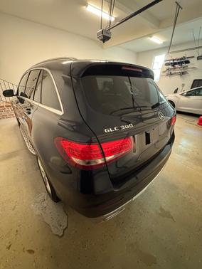 Blue 2018 Mercedes-Benz GLC 300 Base