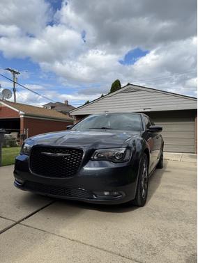 2016 Chrysler 300 S
