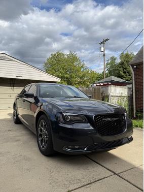 2016 Chrysler 300 S