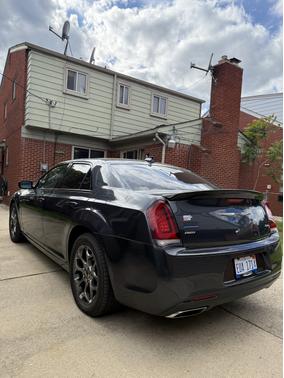 2016 Chrysler 300 S