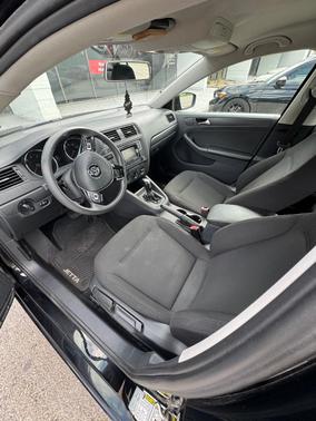 Black 2016 Volkswagen Jetta 1.4T S