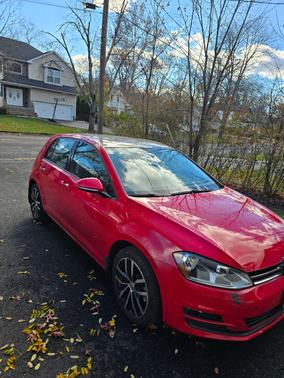 2016 Volkswagen Golf TSI SE 4-Door