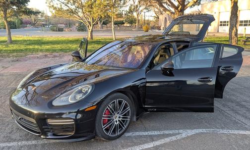 2016 Porsche Panamera Panamera GTS