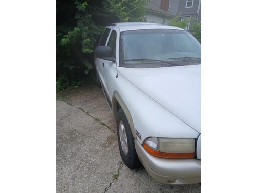 White 2000 Dodge Durango Base