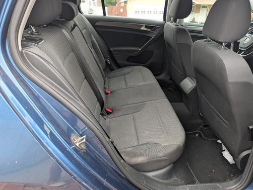 Blue 2019 Volkswagen Golf 1.4T S