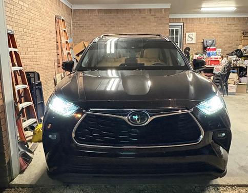 Black 2021 Toyota Highlander Limited