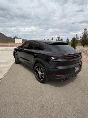 Black 2024 Porsche Cayenne Cayenne