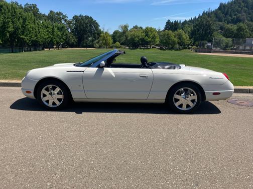 White 2003 Ford Thunderbird Premium
