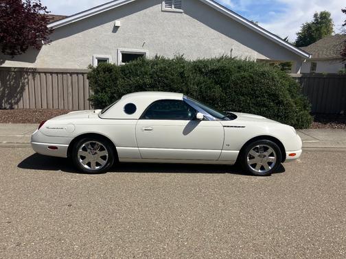 White 2003 Ford Thunderbird Premium
