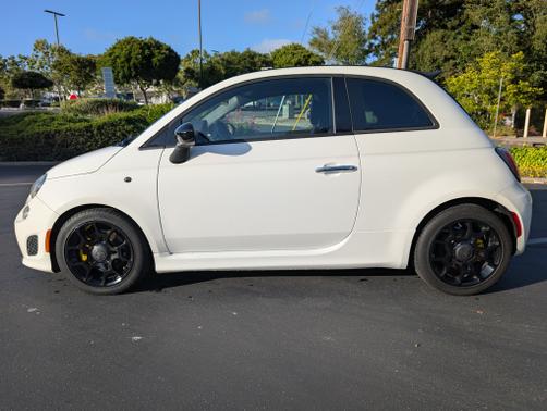 2014 FIAT 500C Abarth