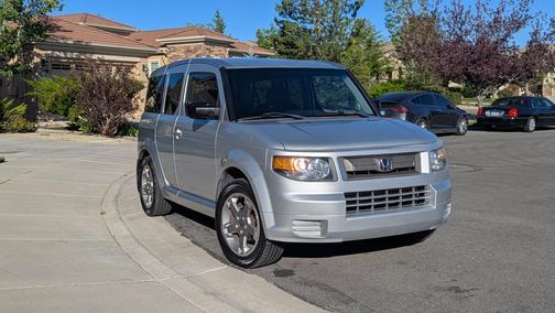 Silver 2007 Honda Element SC