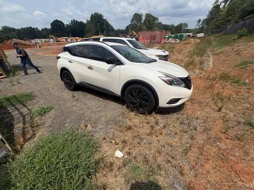 White 2018 Nissan Murano SL