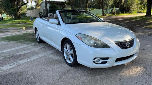 White 2007 Toyota Camry Solara SLE V6
