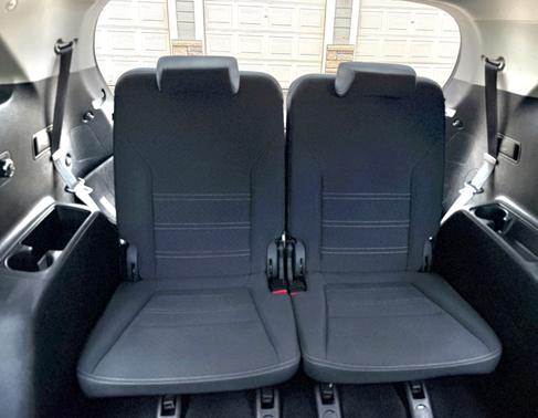 Silver 2016 Kia Sorento LX