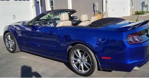 2014 Ford Mustang GT Premium